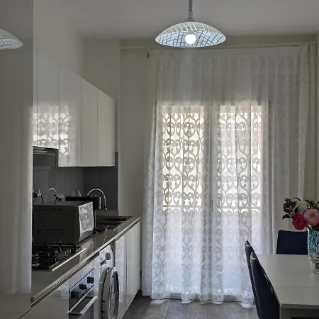Apartment Appartamento Con Tre Stanze Da Letto *