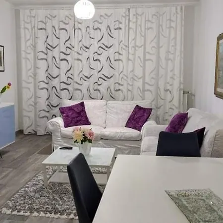 Apartment Appartamento Con Tre Stanze Da Letto
